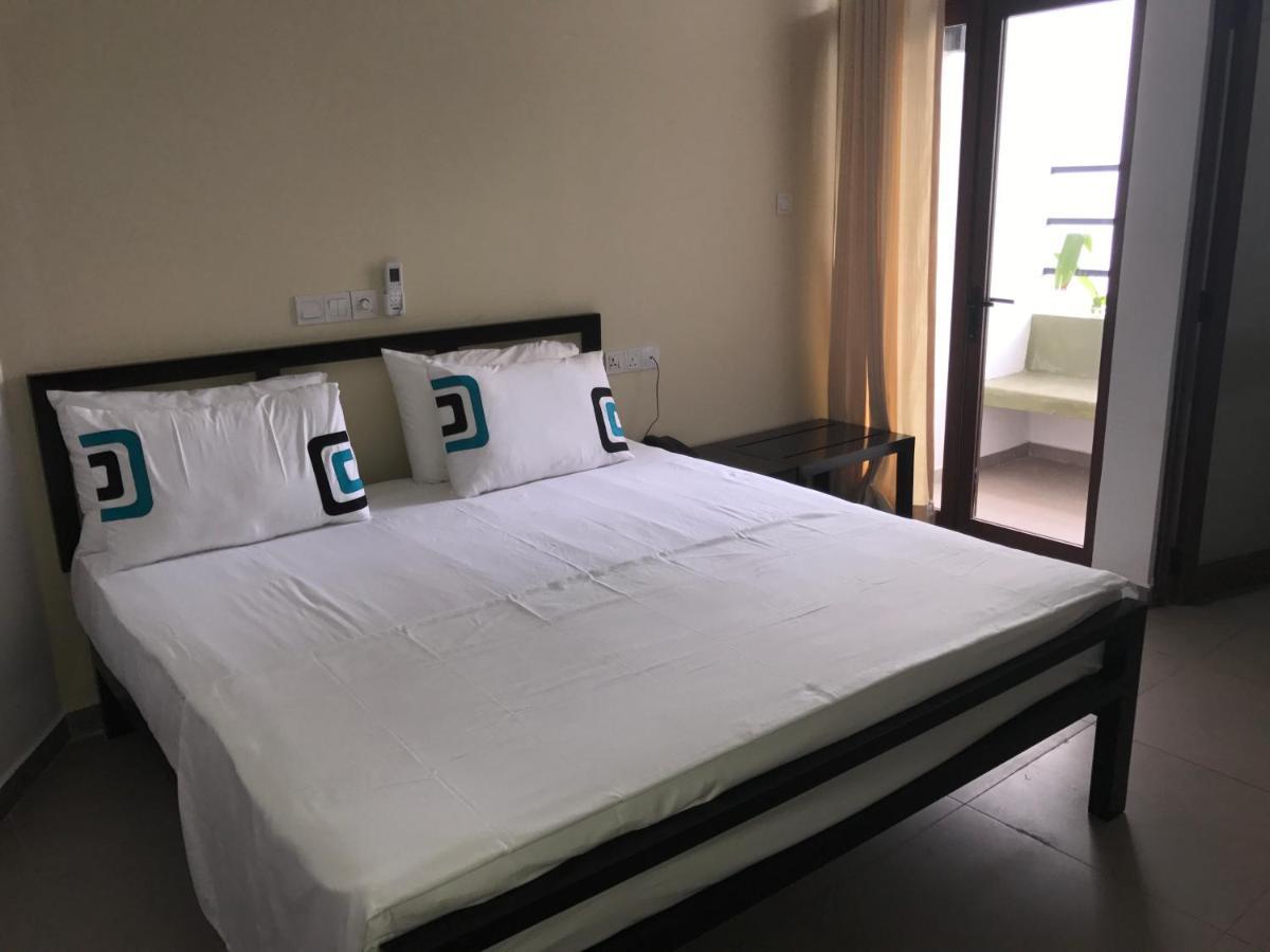 Saninro Hotel - Ragama Екстериор снимка