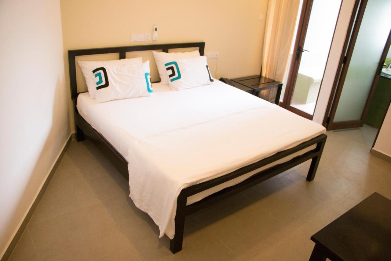 Saninro Hotel - Ragama Екстериор снимка