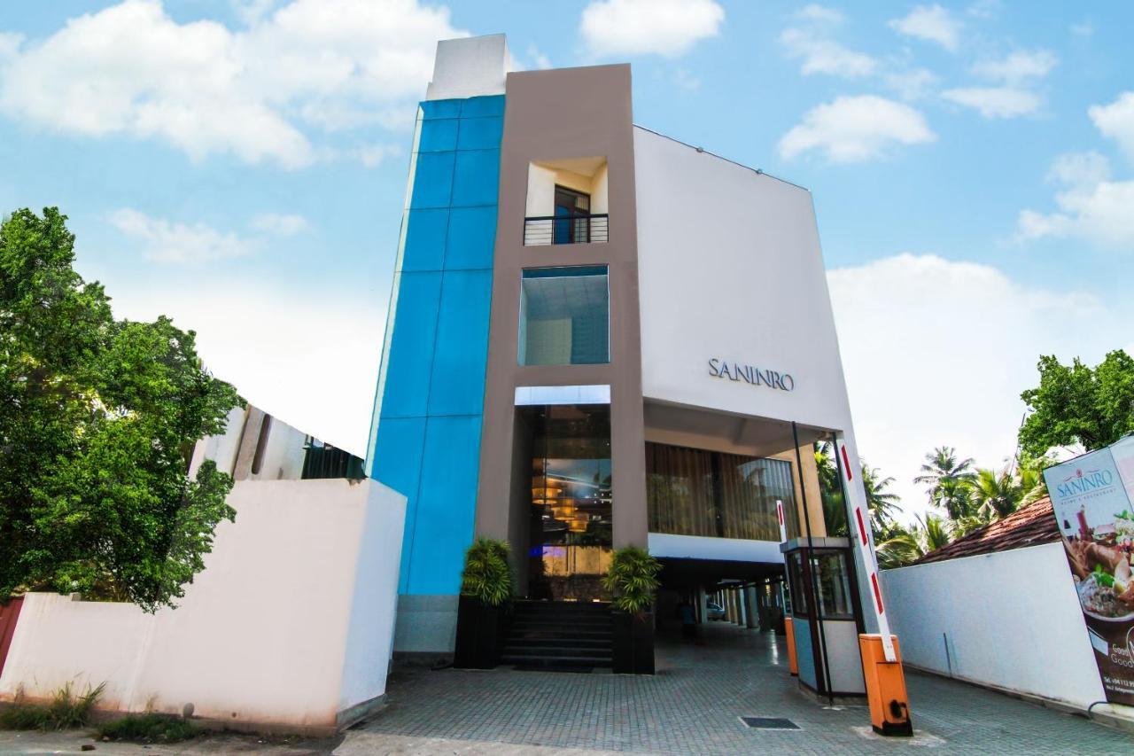 Saninro Hotel - Ragama Екстериор снимка