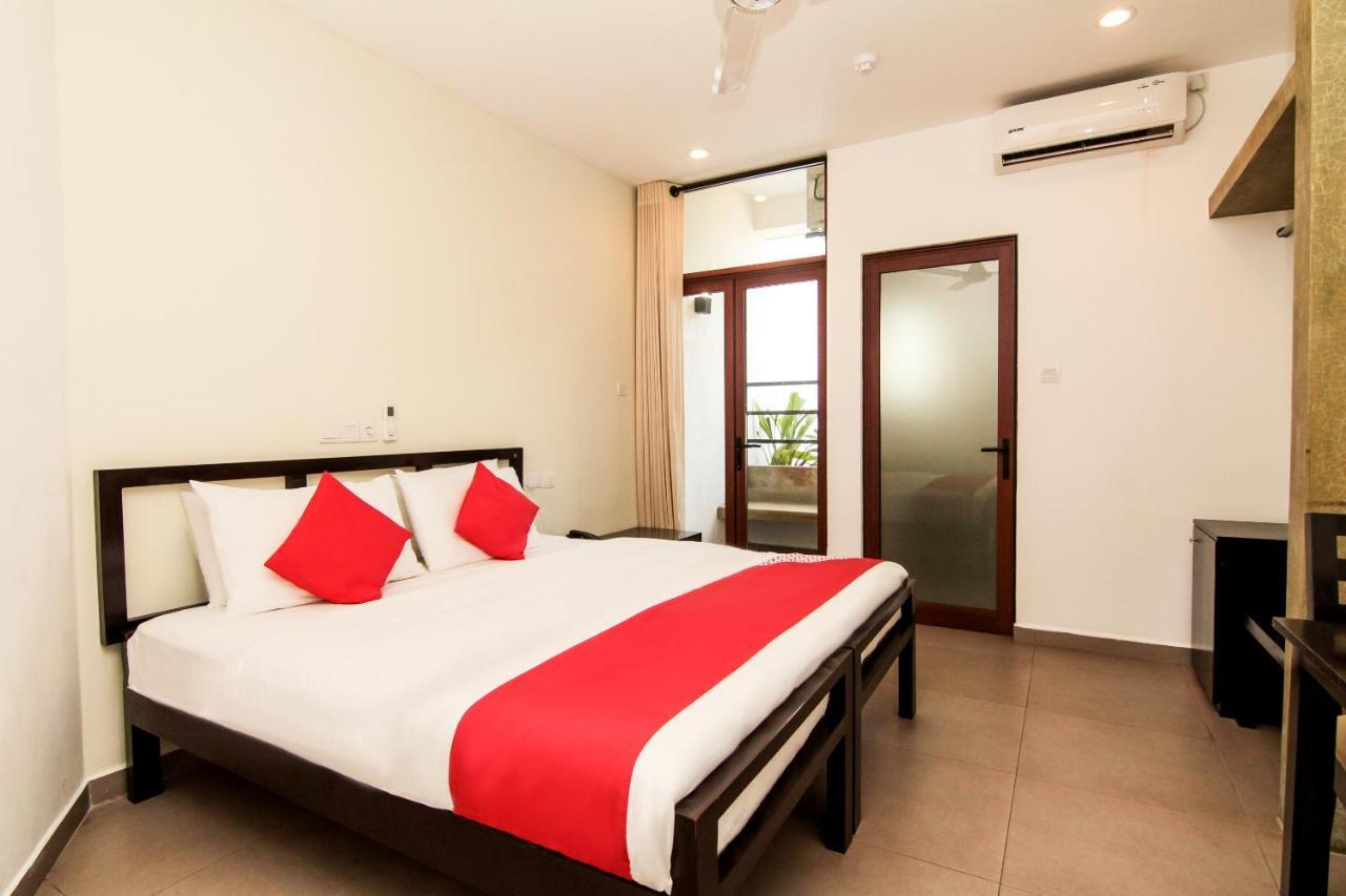 Saninro Hotel - Ragama Екстериор снимка