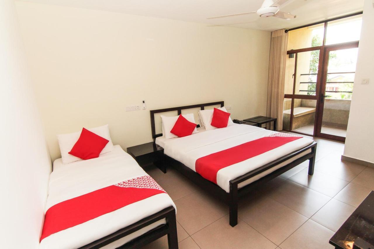 Saninro Hotel - Ragama Екстериор снимка